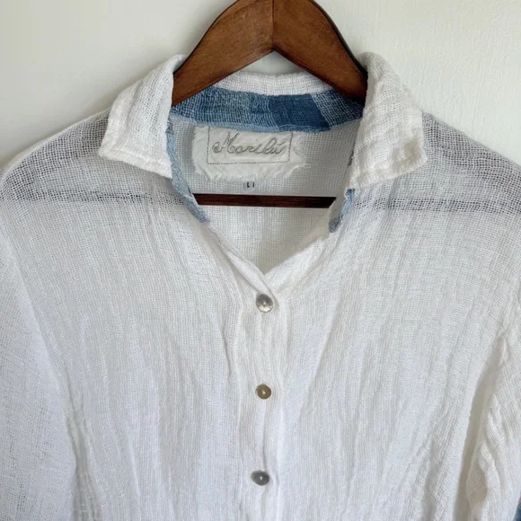 Marilu White Linen Button Up Sheer Blouse With Blue Accents - Picture 2 of 9